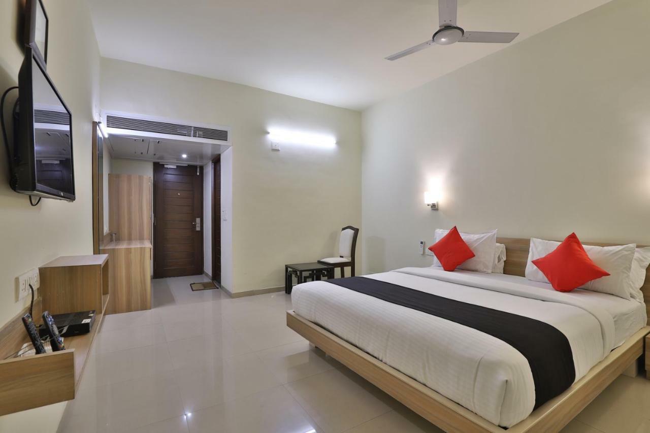 Capital O 47284 Atithi Resort Bharuch Exterior photo